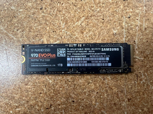 Samsung - 970 EVO Plus 1TB Internal SSD PCIe Gen 3 x4 NVMe