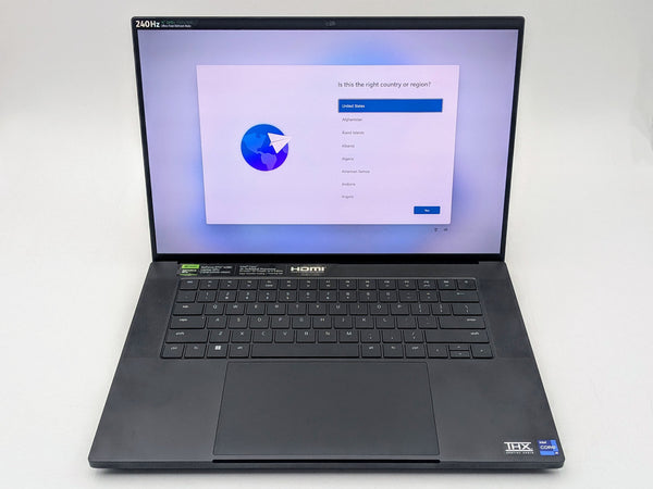 RAZER Blade 16” 2024 2560 x 1600 I9-14900HX 1TB SSD 32GB W11 RTX 4080 RGB 240Hz